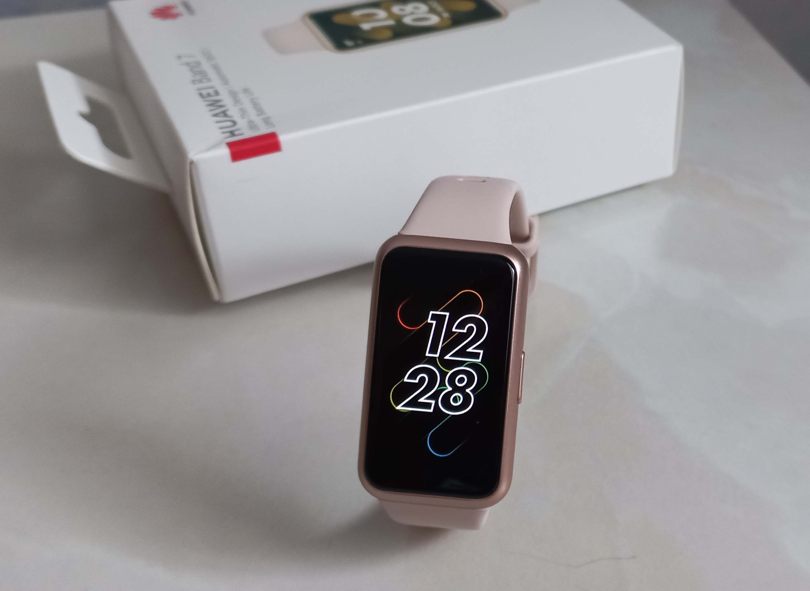 как подключить huawei mi band 7